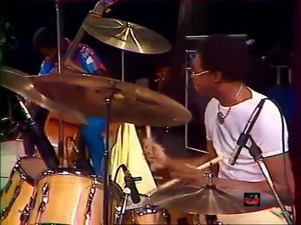 Woody Shaw; Freddy Hubbard; Joe Henderson; McCoy Tyner; Avery Sharpe; Louis Hayes 1986 - Live