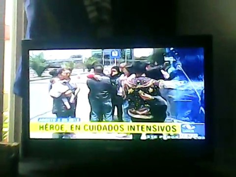 titulares noticias caracol 12:30 M(2-8-2015)