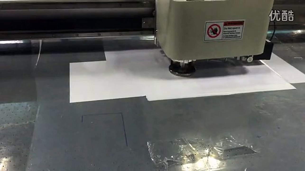 aokecut@163.com multi-layer fabric production cutting machine