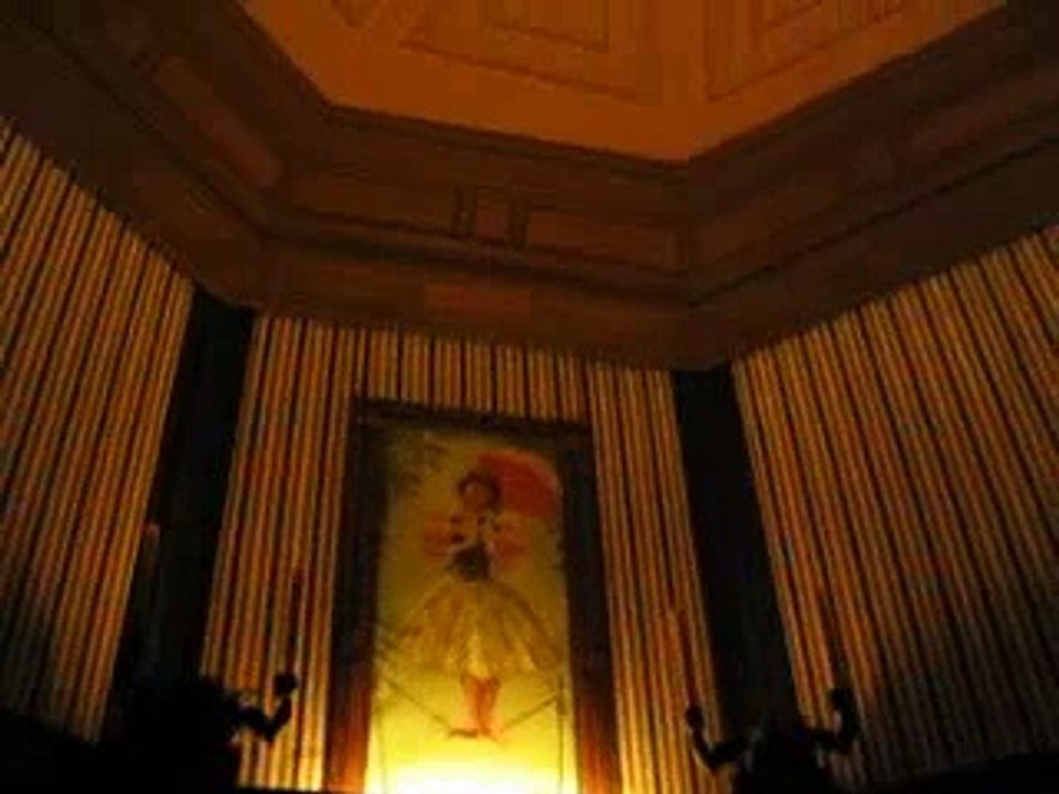 Disney's Magic Kingdom - Haunted Mansion Ride