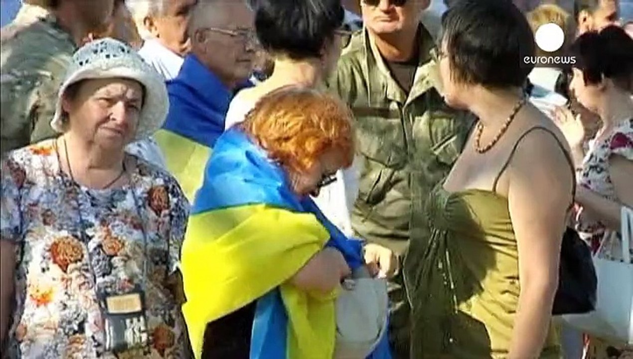 Ukrainians protest against a planned "buffer zone".