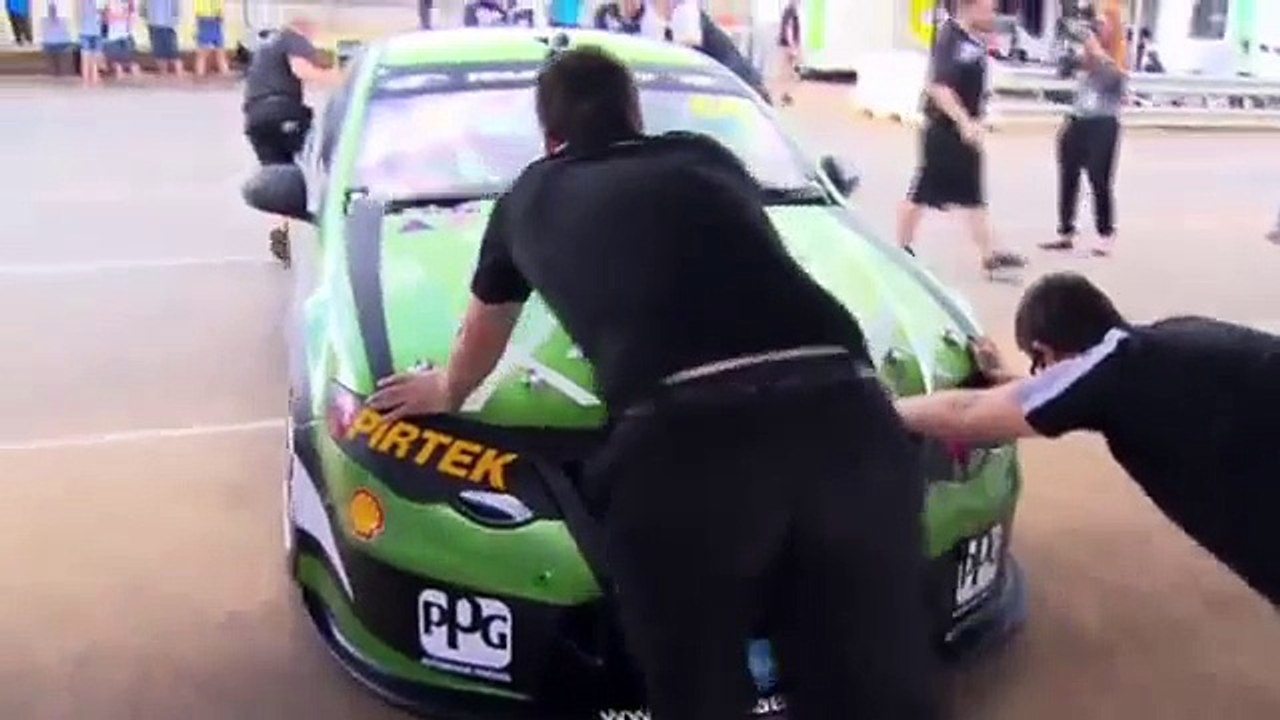 Ambrose back aboard a V8 Supercar