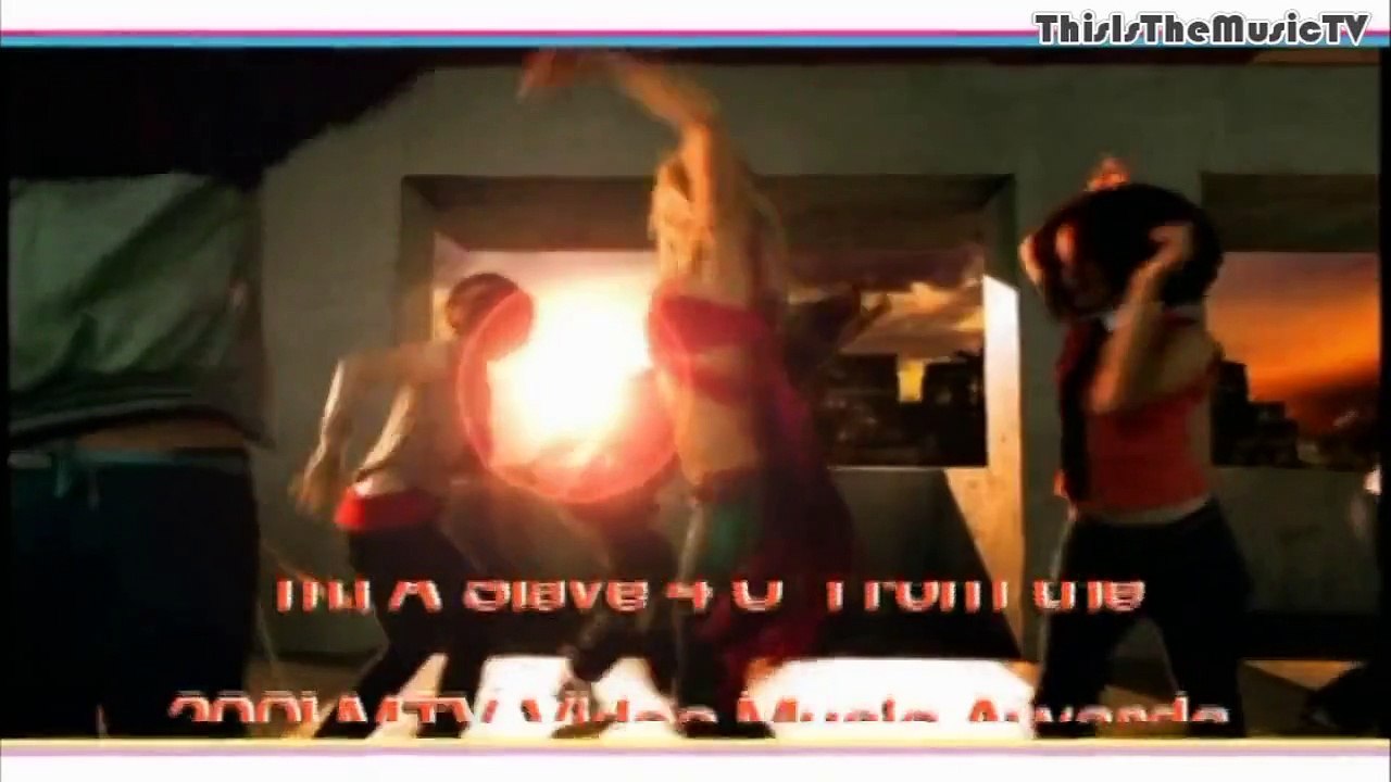 Britney Spears - Im A Slave 4 U (MTV Video Music Awards 2001)