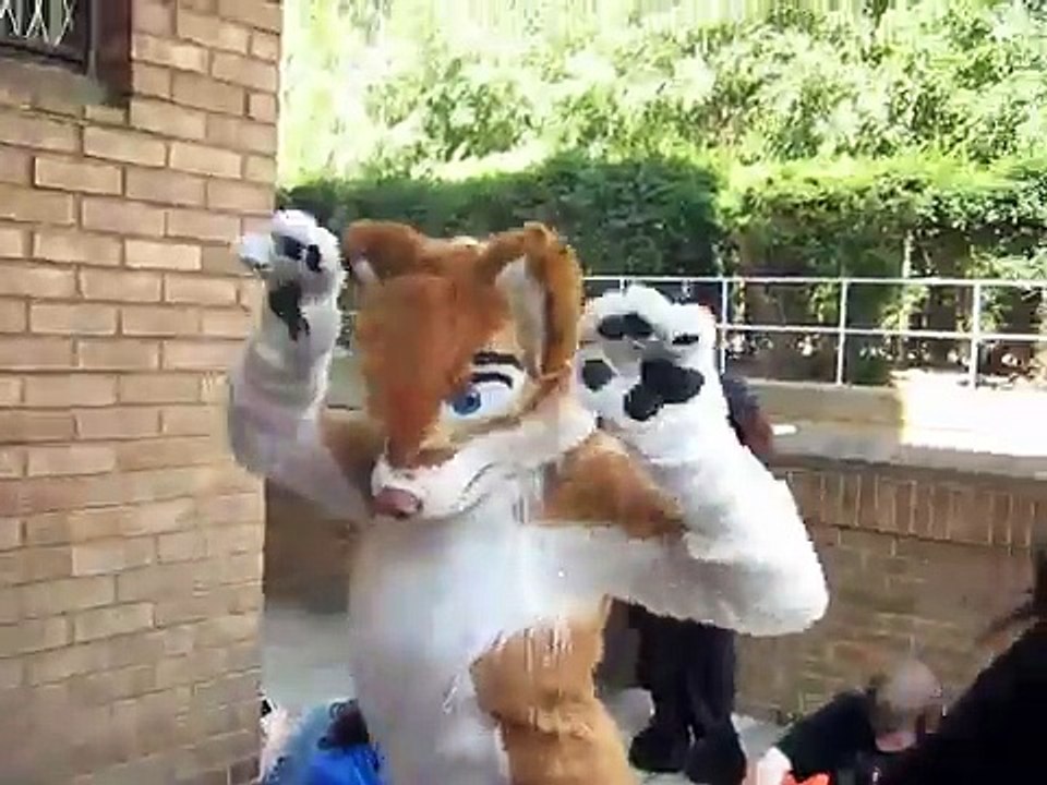 Furry Caramelldansen