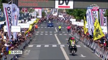 Adam Yates remporte la Clasica San Sebastian sans savoir s'il a gagné