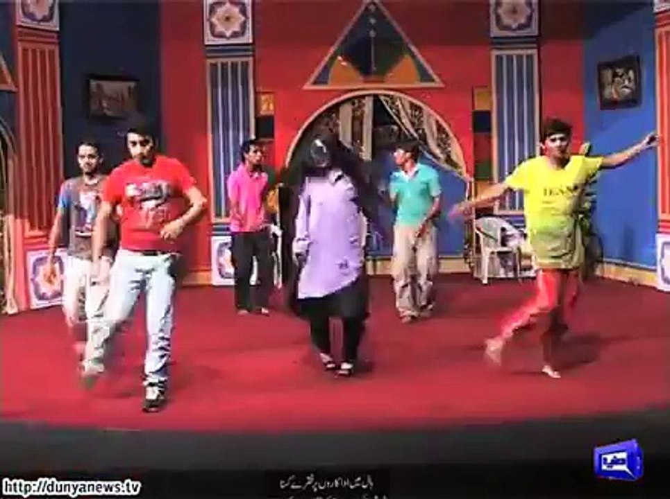 Meera Among Other Actresses Join Theatre Due To No Film Offers-Dunya News