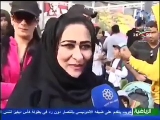 سائحه من الدنمارك تزور الكويت من اجل هلا فبراير