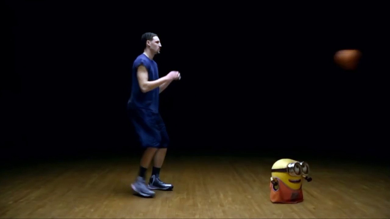 המיניונים (2015) בוב והכדור