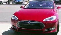 Tesla Model S vs Mercedes Benz S550 - Start-up, Acceleration, Performance, Driving on Track!