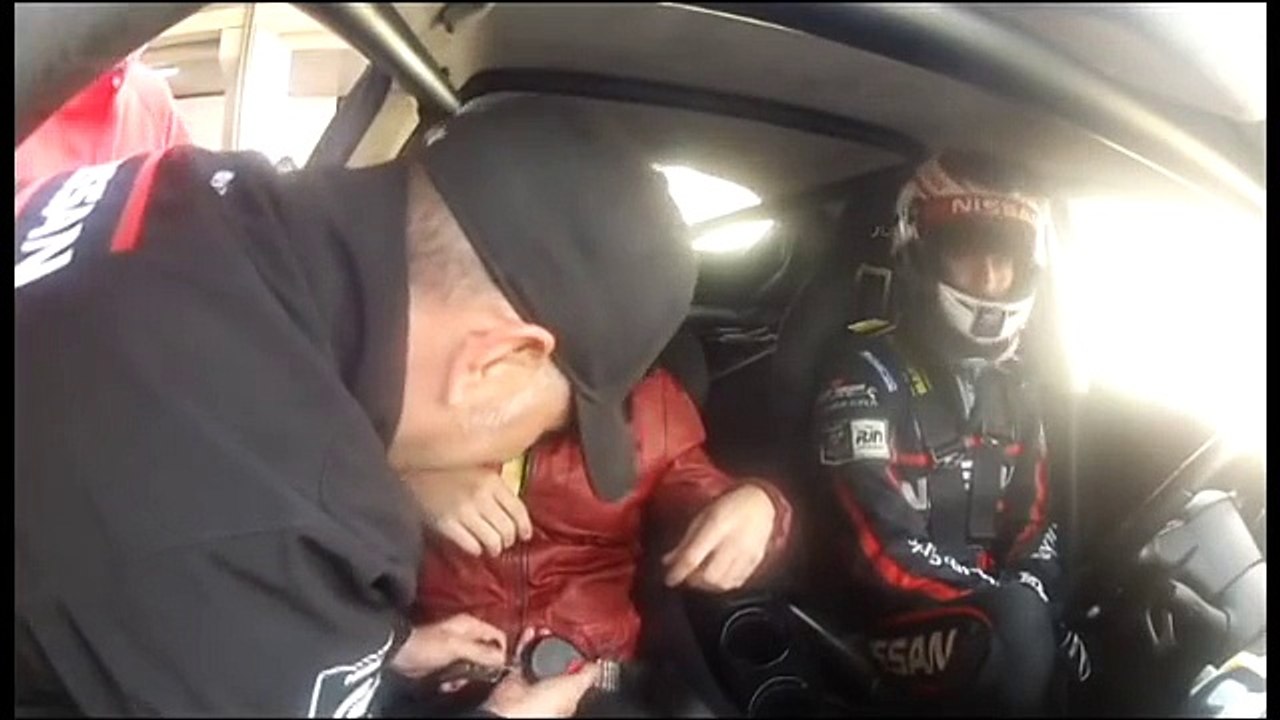 Miki meets Nissan Juke-R