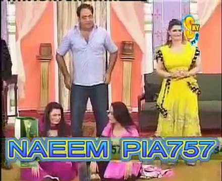 hot sexy nargis mujra dance n jokes punjabi stage drama