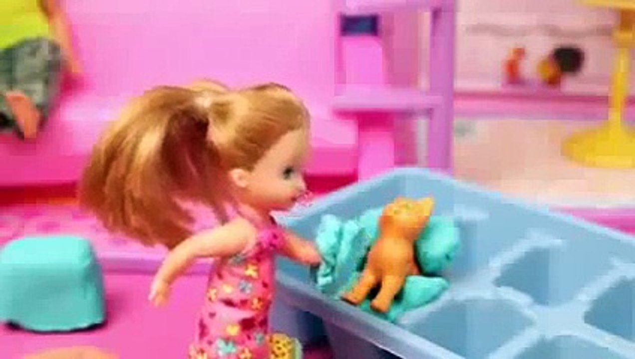 Frozen ToysReviewToys Anna Kristoff Barbie Surprise Frozen Play Doh Ice Cube Day 2 DisneyC