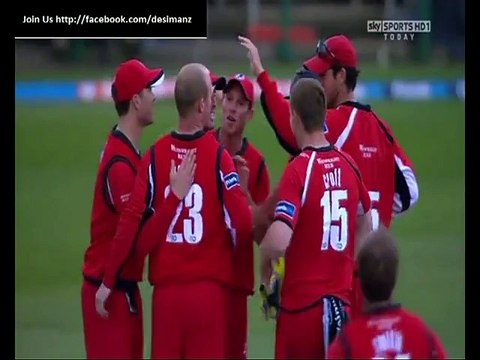 Abdul Razzaq 62 runs from 30 balls 3 fours and 5 sixes