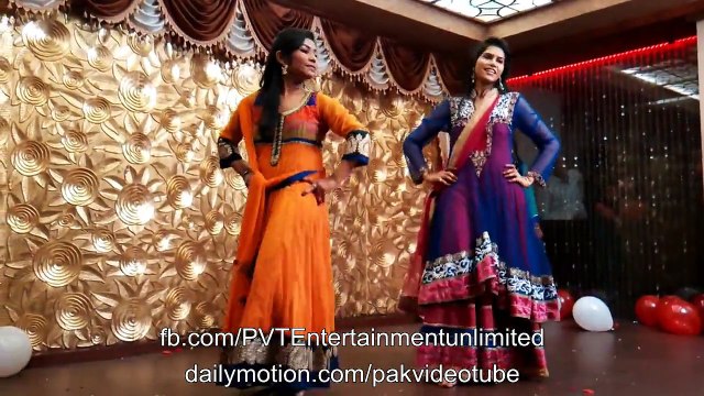 Sweet girls Mehndi Dance Performance