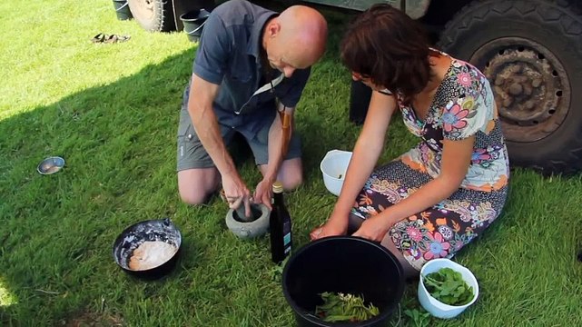 Vrijstaat Noord: Wiebe krijgt hulp bij eerste levensbehoefte - RTV Noord