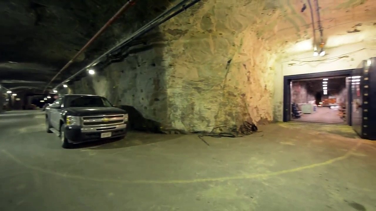 Underground Complex at 22 Wing/CFB North Bay - Journey Down the Tunnels