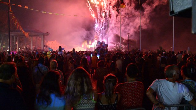 feu d'artifice avant le concert de Gaïans