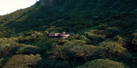 Jurassic World HD - Ending scene - T-REX roars over the park