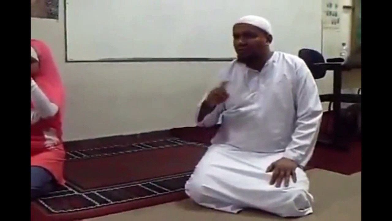 Two non muslim women took  Shahada also How to take Shahada.