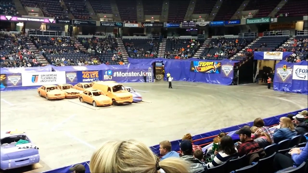 Highlights from Monster Jam 2015