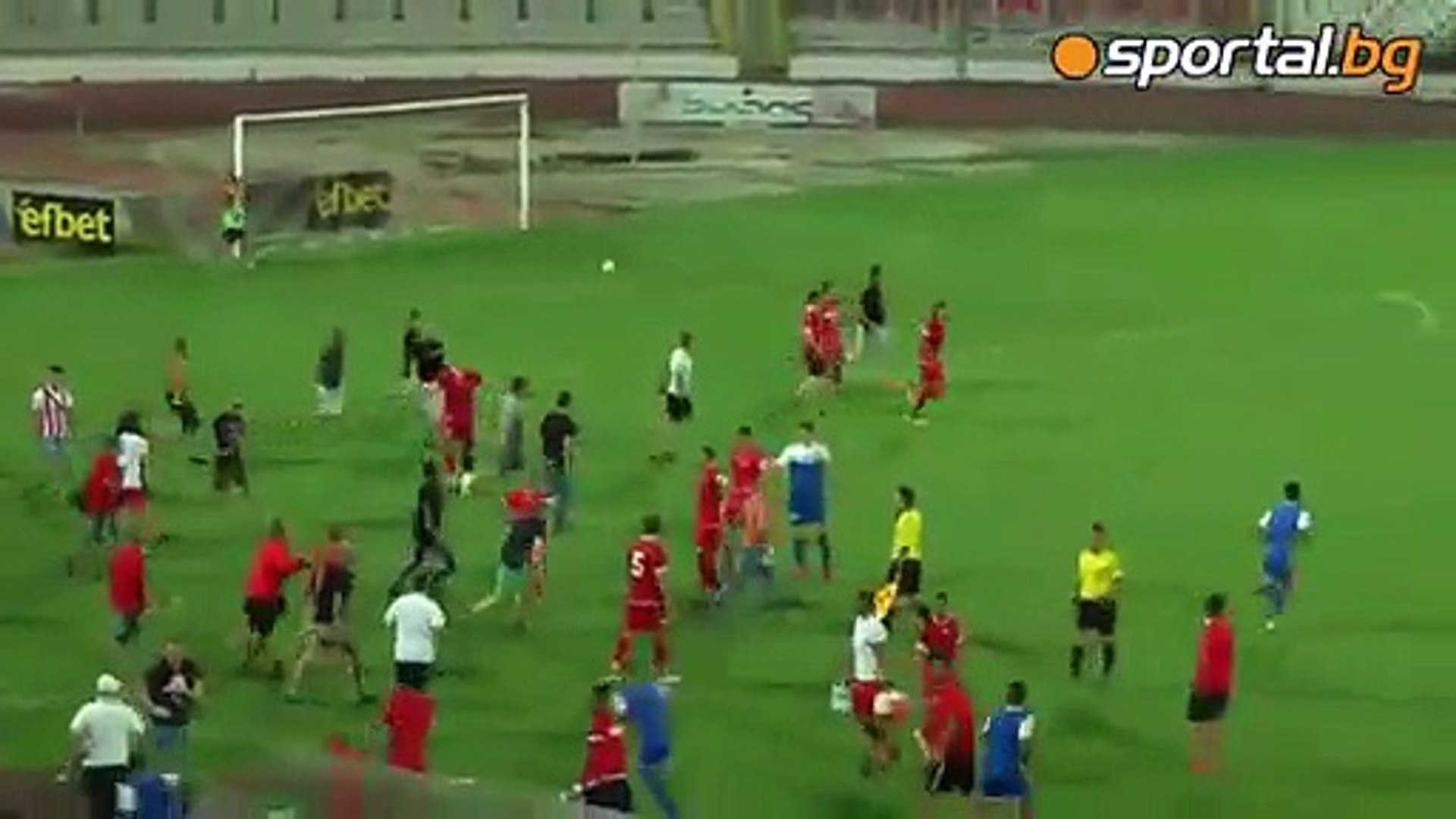 ⁣Sofia fans attack Ashdod players   - latest football news videos