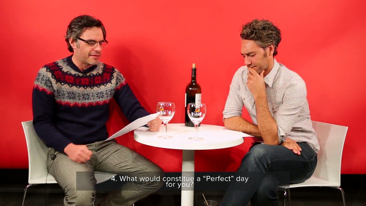 '36 Questions to make anyone fall in love' with Jemaine Clement and Taika Waititi