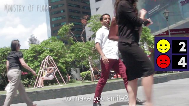 Are Singaporeans Emotionless on Valentine's Day? Giving Flowers to Strangers - Ministry of Funny