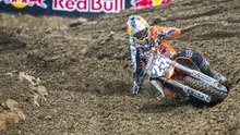 Super Slow-Moto - Nailing Turns with Musquin