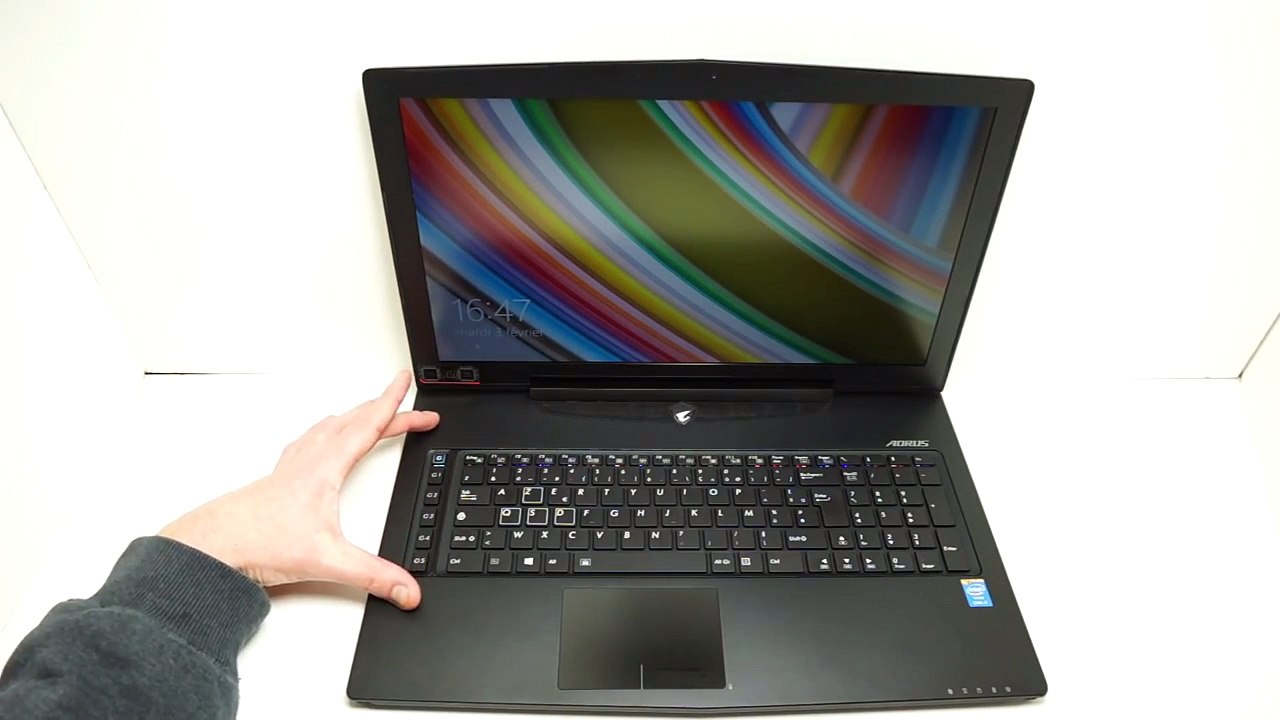 [Cowcot TV] Présentation du PC portable gamer Aorus X7 Pro (SLI 970M)