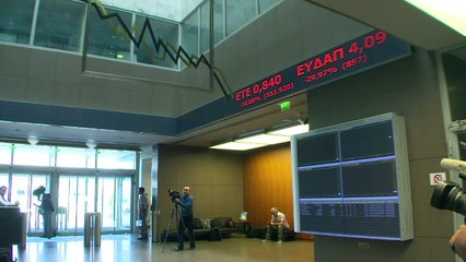 La bolsa de Atenas se hunde