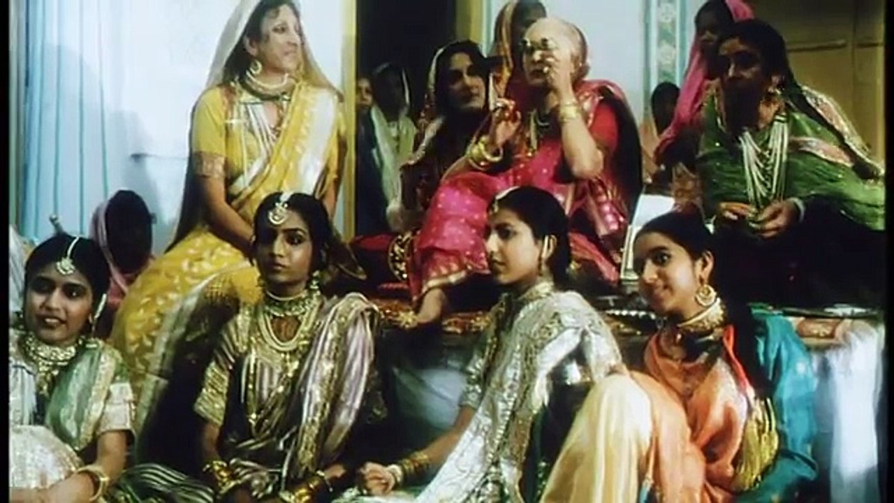 HEAT & DUST (TRAILER) Shashi Kapoor, Julie Christie, Greta Scacchi