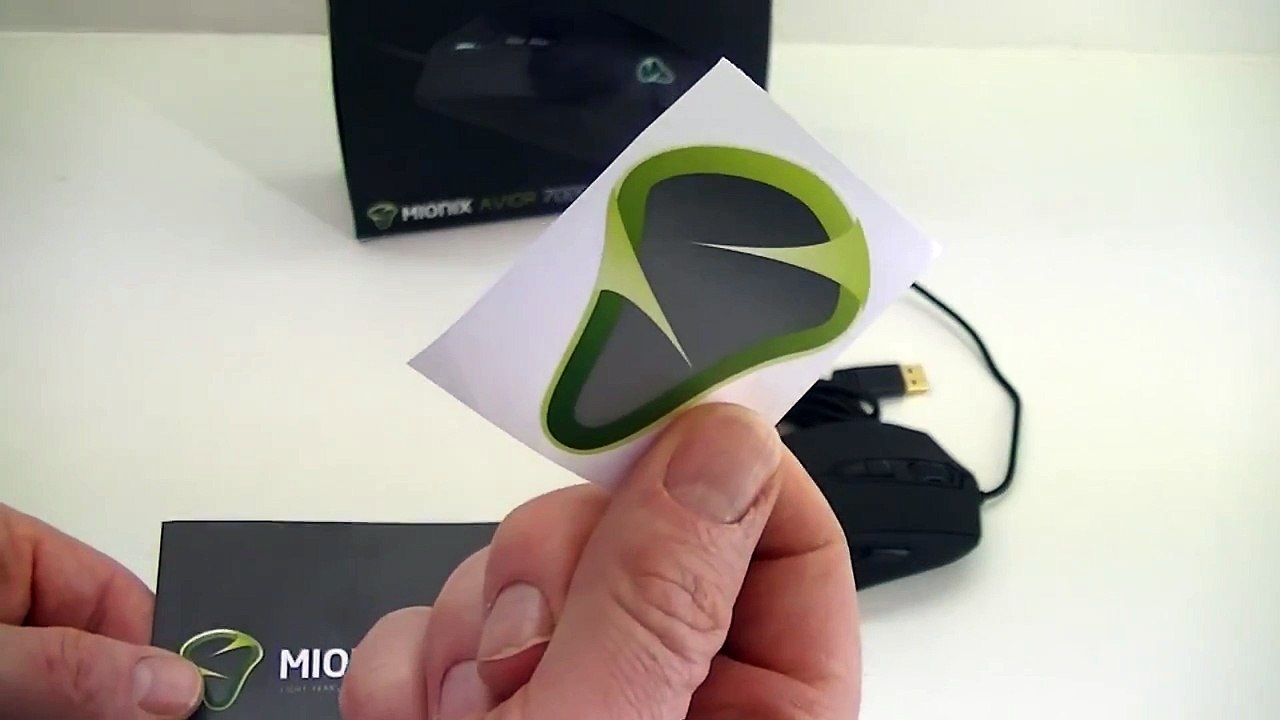 [Cowcot TV] Présentation souris Mionix Avior 7000