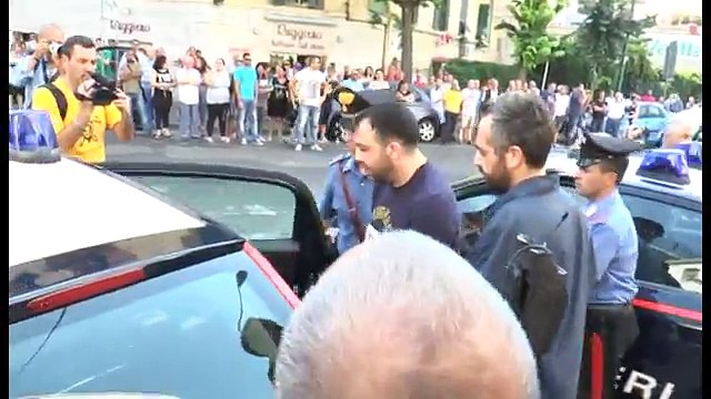 Napoli - Rubavano pc nelle scuole, 20 arresti (22.07.15)