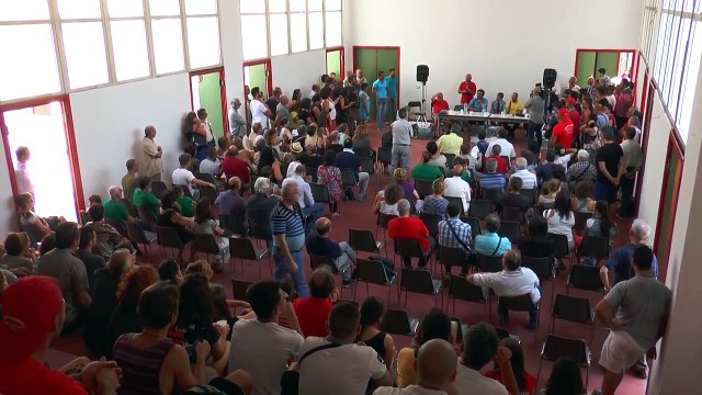 Napoli - De Magistris e Roberti inaugurano officina culturale a Scampia (10.07.15)