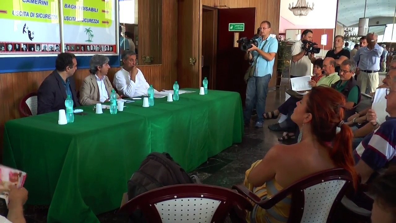 Napoli - La stagione al Teatro Delle Palme (10.07.15)