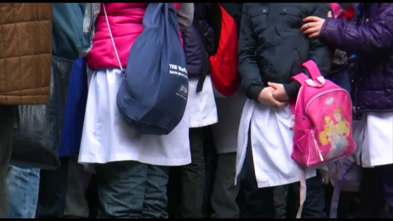 Napoli - Scuola, le commissioni riunite per discutere di assunzione maestre (08.07.15)