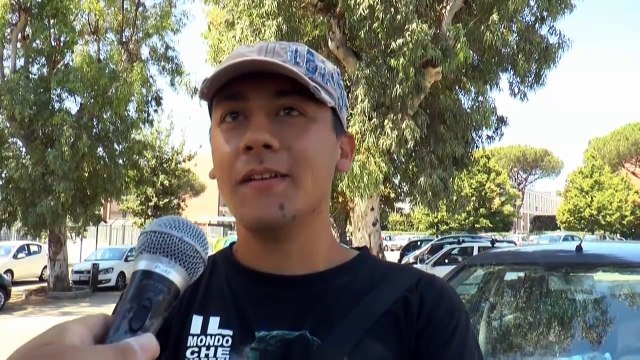 Napoli - Vasco Rossi, i fan accampati davanti allo stadio -live- (02.07.15)