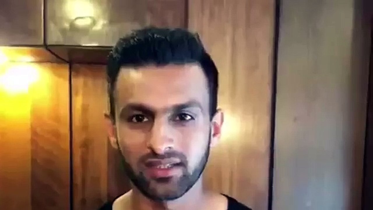 Shoaib Malik, Amir Khan dubsmash 'Bajrangi Bhaijaan' dialogue ...