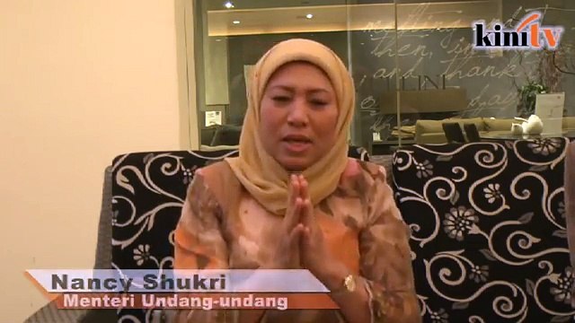 Menteri: Tak masuk akal arah pengunjung pakai sarung