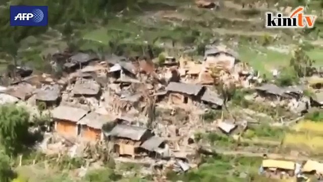 Quake-hit Nepal appeals for aid to rebuild country