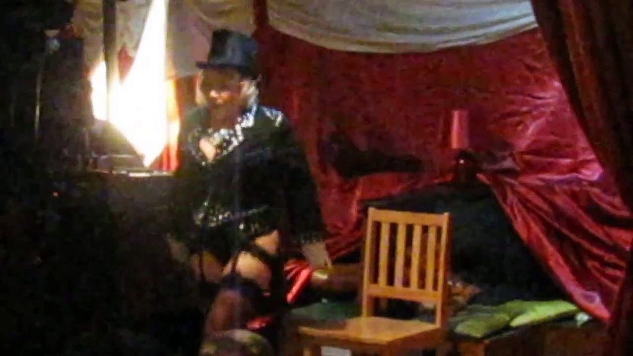 Tuttie Fruties Easter Burlesque show