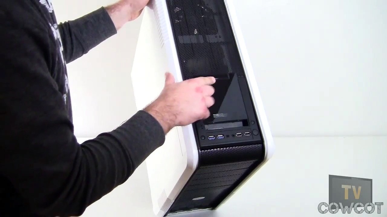 [Cowcot TV] Présentation Boitier Cooler Master 690 II Black & White Edition