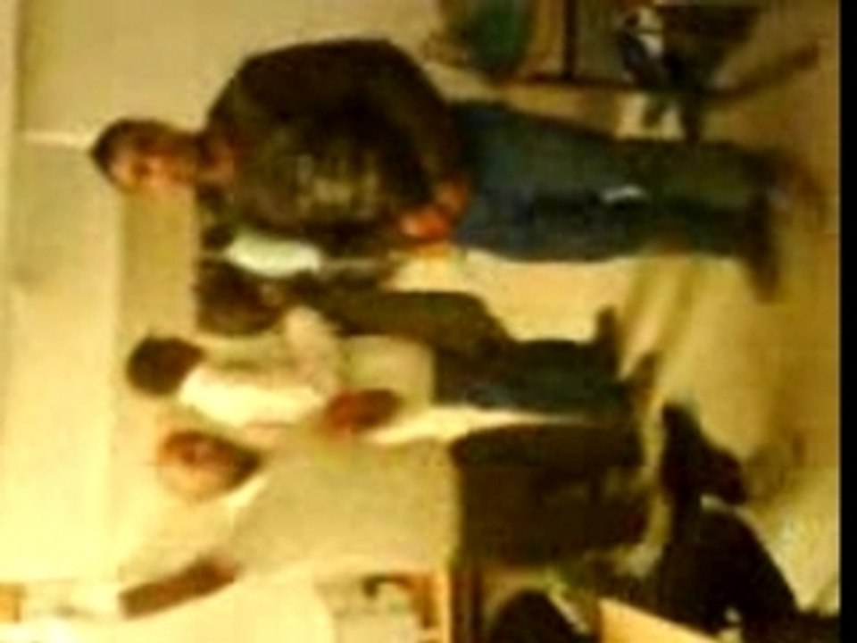 MOV00103