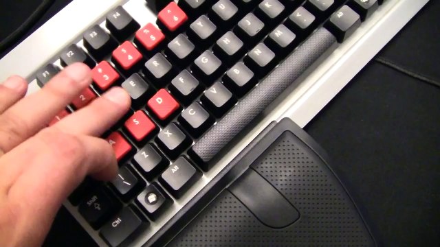 [Cowcot TV] Présentation clavier Corsair K60 Londres