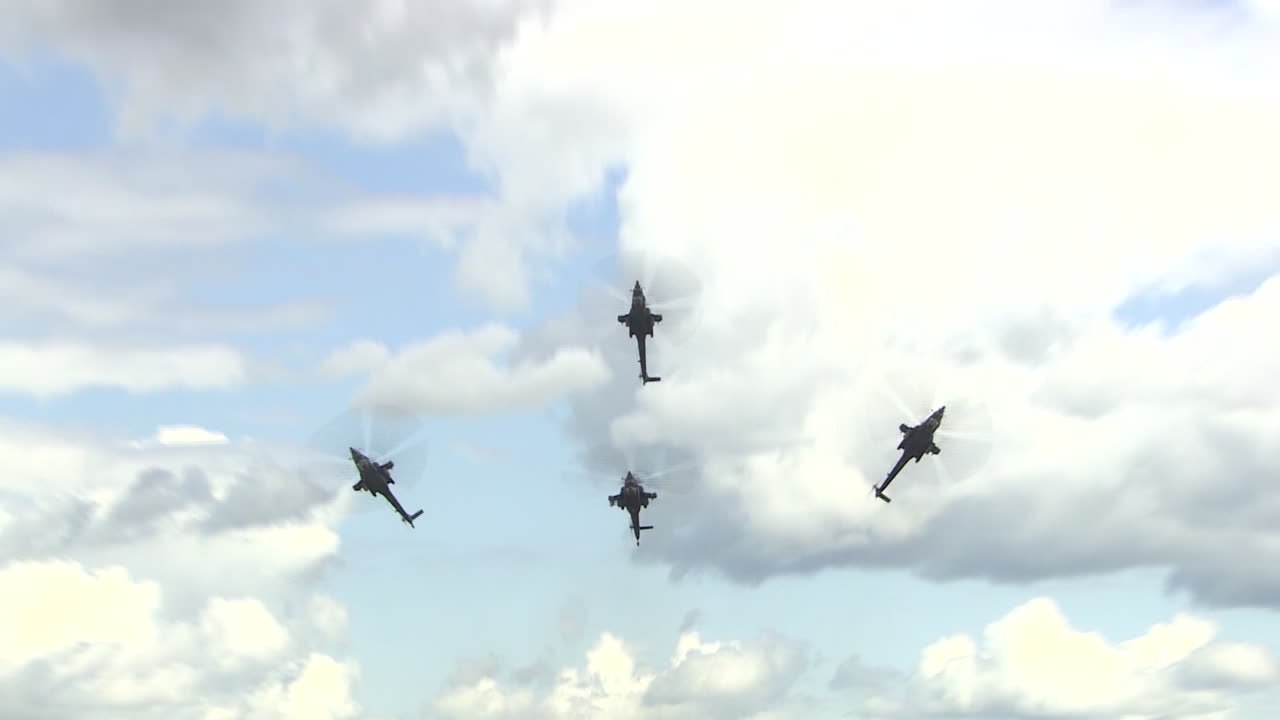 Tödlicher Unfall bei russischer Armeeschau: So stürzte der Helikopter ab