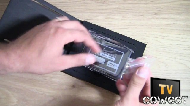 [Cowcot TV] Déballage démontage SSD OCZ Max IOPS 240 Go