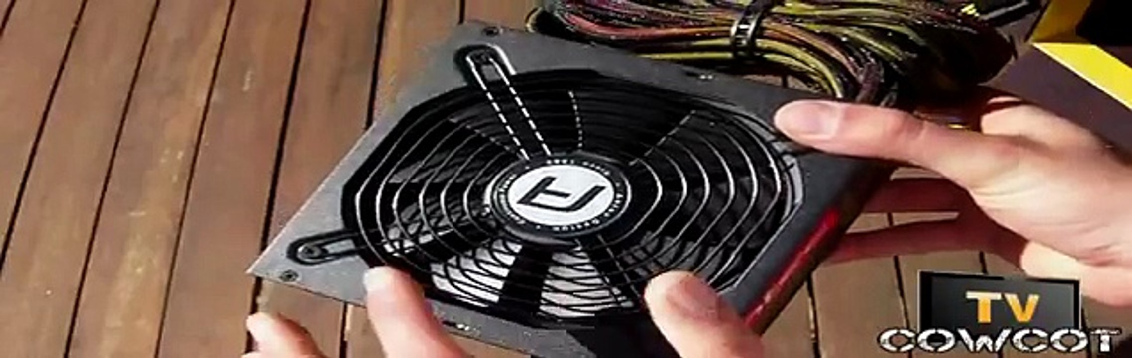 [Cowcot TV] Déballage Alim Antec HCG 620 watts