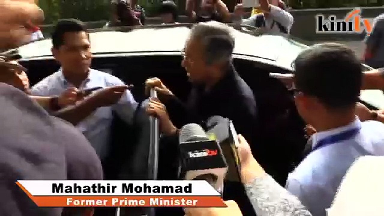 Mahathir tak yakin isu 1MDB boleh selesai, duit tak ada