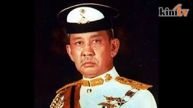 Dr M perguna Sultan Johor, kata anak bekas Agong