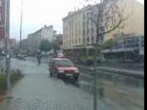 KALE ICINE GIRIS CITARO